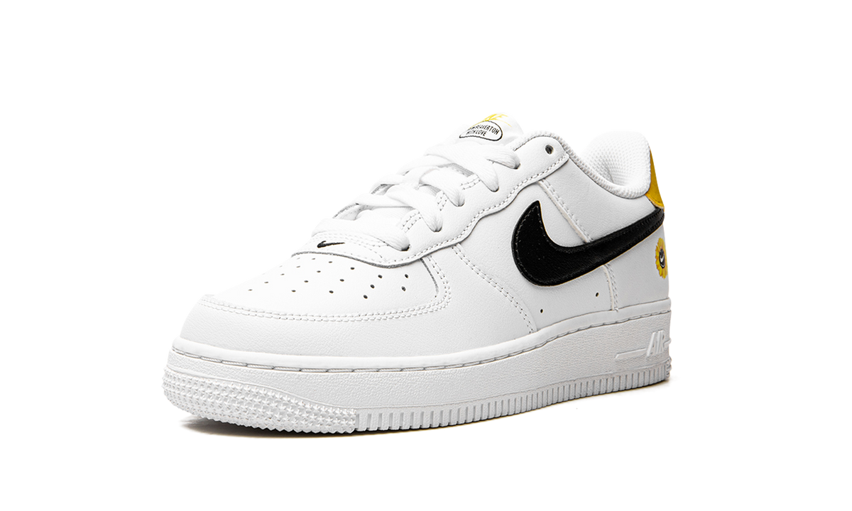 AIr Force 1 LV8 (GS) "Have a Nike Day - Daisy" DM0983 100