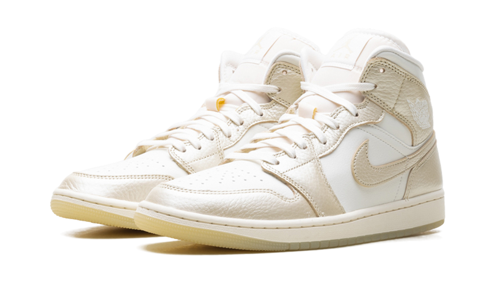 Air Jordan 1 Mid SE Wmns "Metallic Team Gold" HV5159 100
