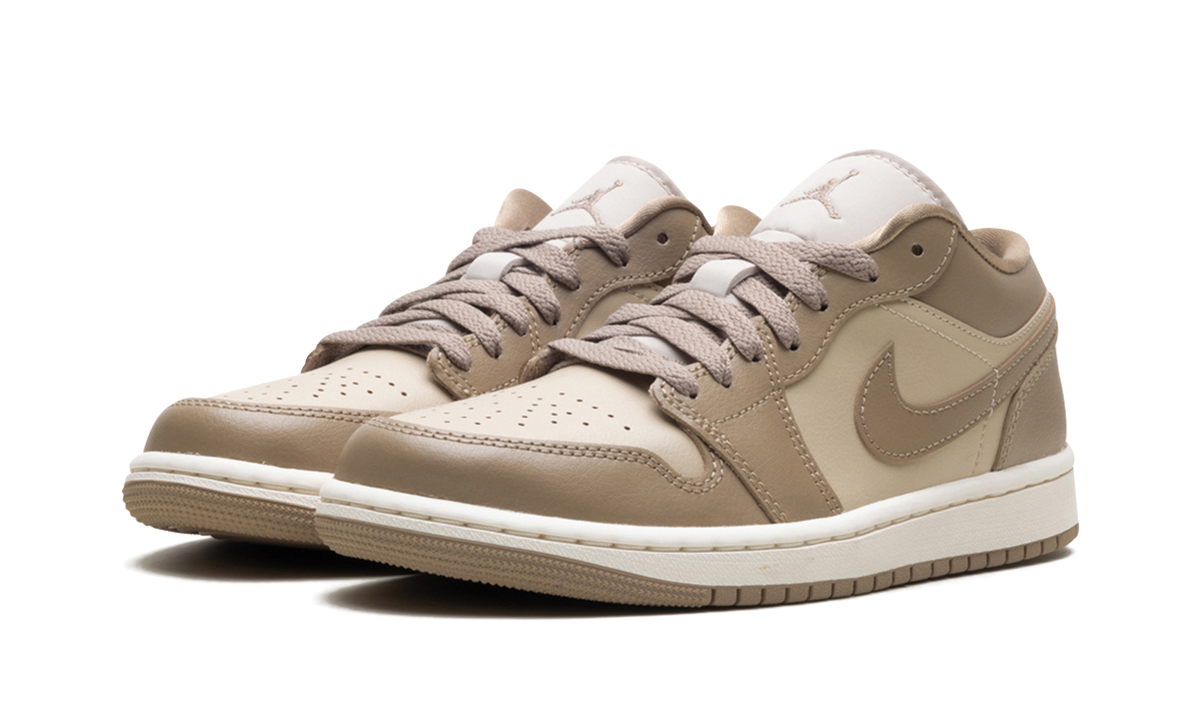Jordan 1 Low WMNS "Rattan Sail Desert Camo" DC0774 203