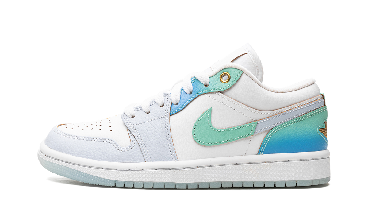 Air Jordan 1 Low WMNS "Emerald Rise" FN8899 131