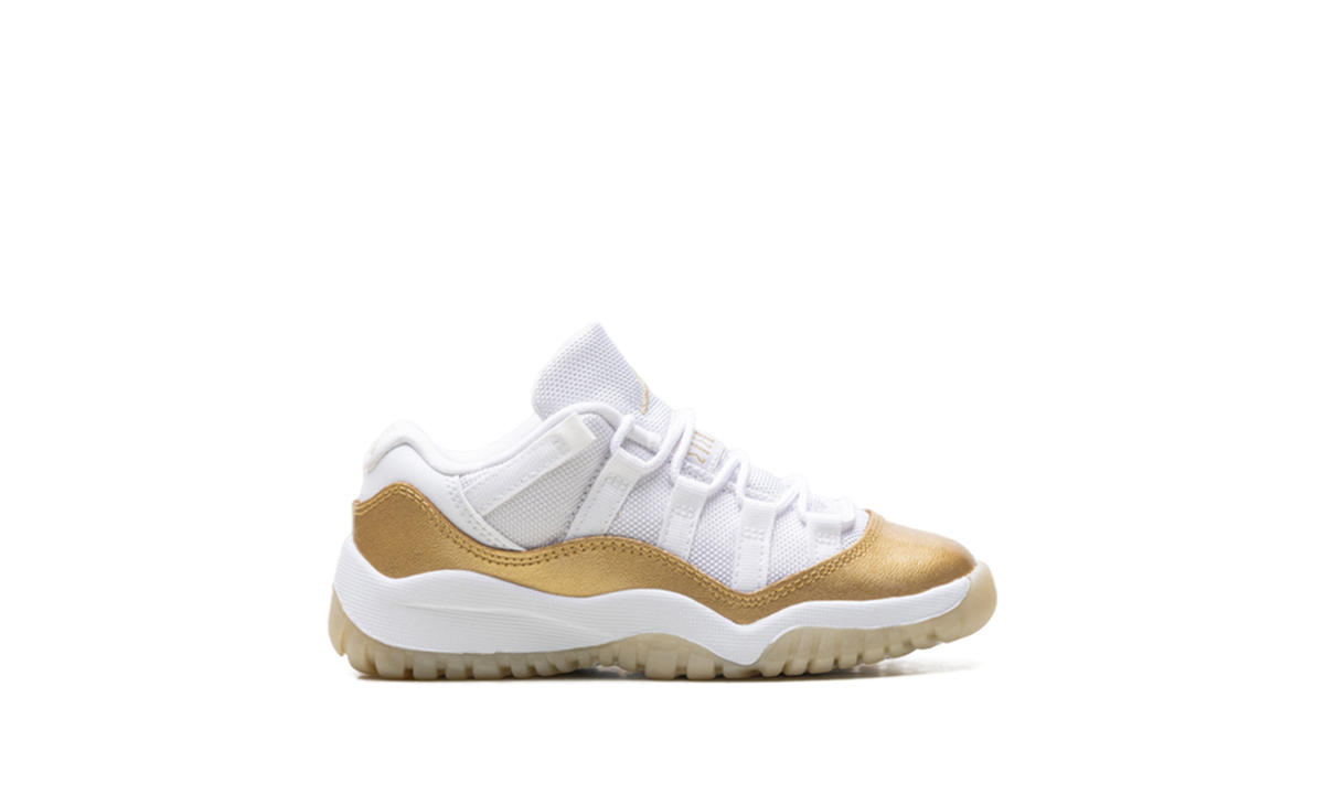 Air Jordan 11 Retro Low PS "Mother's Day" 580522 102