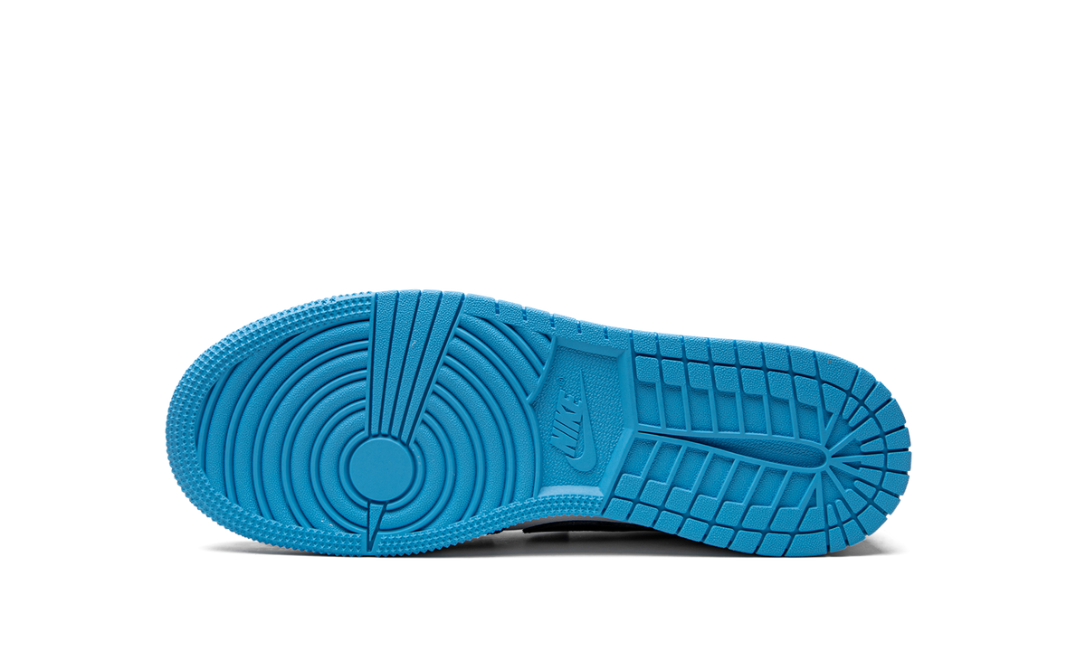 Air Jordan 1 Retro Low OG GS "UNC" CZ0858 104