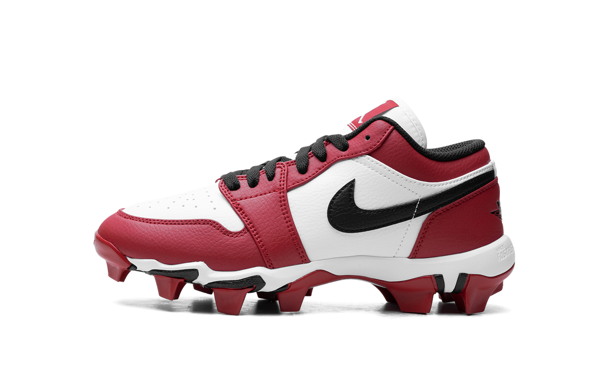 Jordan 1 Low Cleat "Chicago" HF6885 106