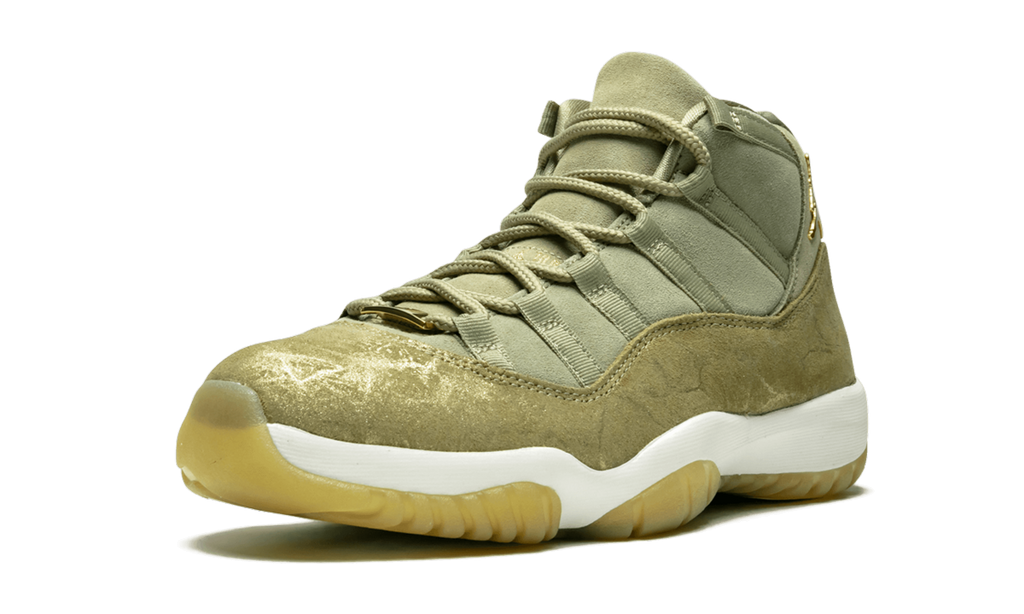 AIR JORDAN 11 RETRO WMNS "Neutral Olive" AR0715 200