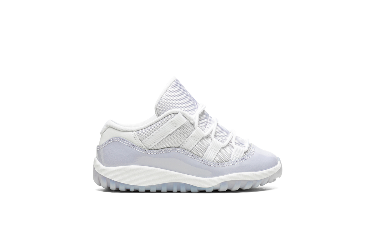 Air Jordan 11 Low TD "Pure Violet" 645107 101