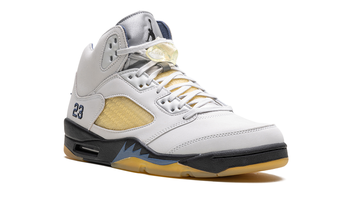 AIR JORDAN 5 WMNS "A Ma Maniére - Diffused Blue" FZ5758 004