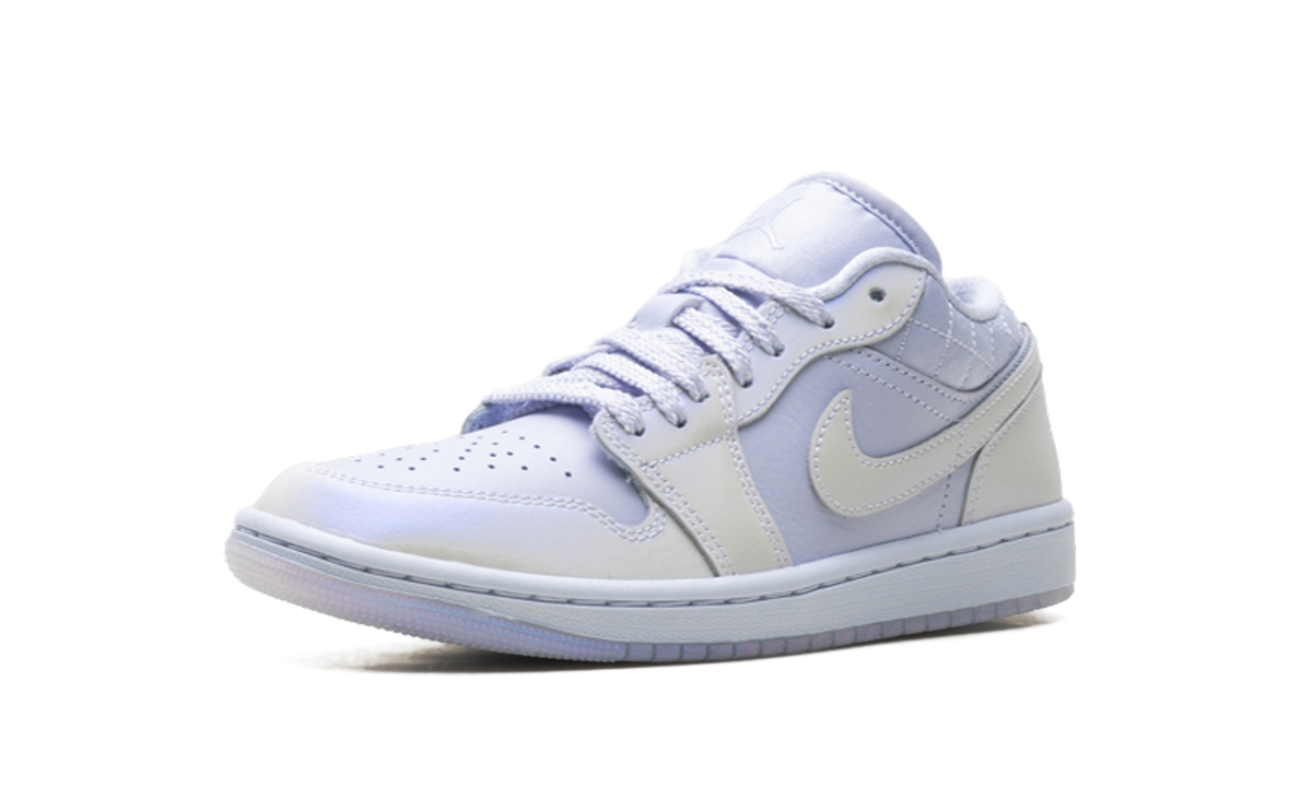 Air Jordan 1 Low SE Wmns "Ghost Pearlized Quilt" IM5129 010