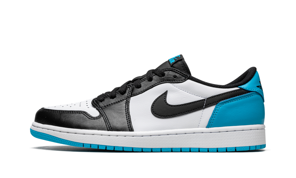 Air Jordan 1 Low OG "UNC" CZ0790 104