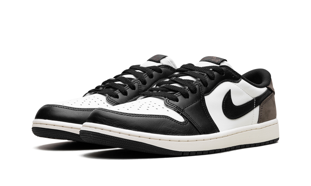 Air Jordan 1 Low OG "Mocha" CZ0790 102