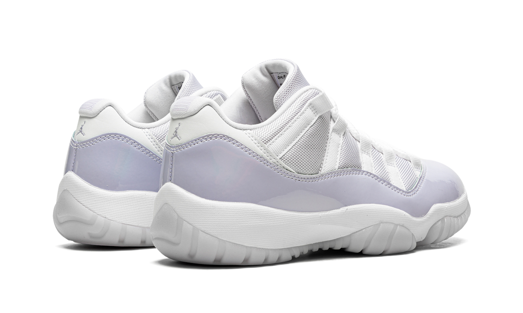AIR JORDAN 11 LOW WMNS "Pure Violet" AH7860 101