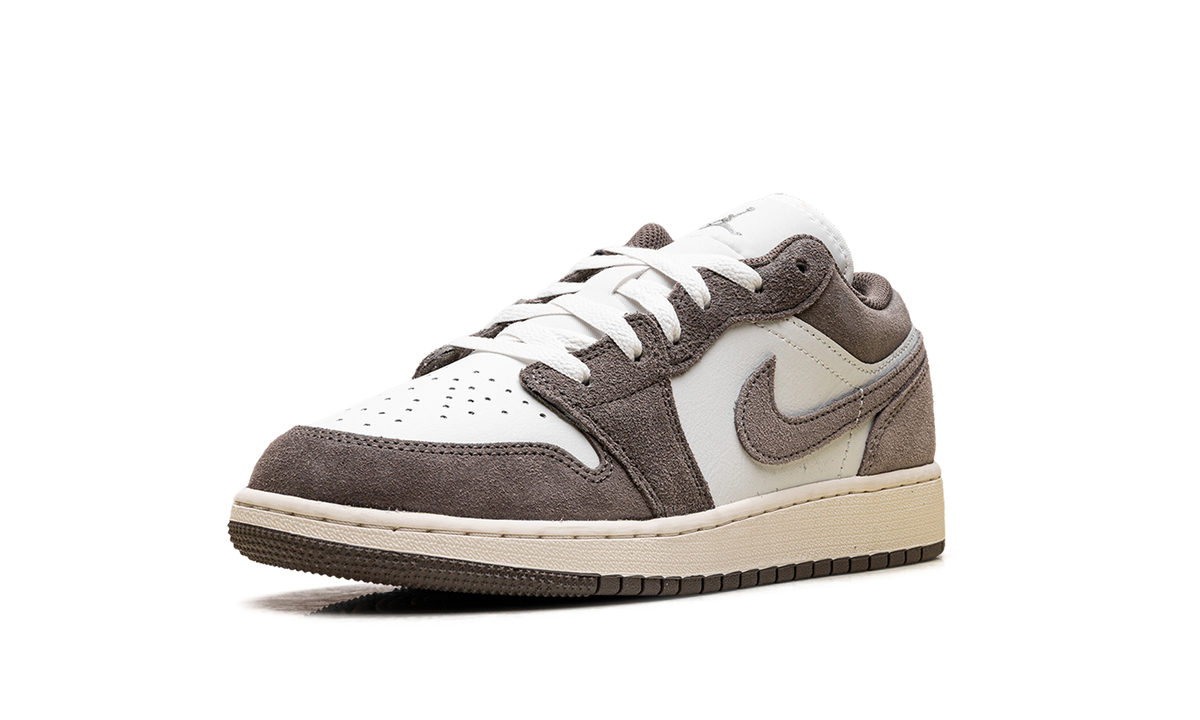 Jordan 1 Low GS "Olive Grey Enigma Stone" 553560 026