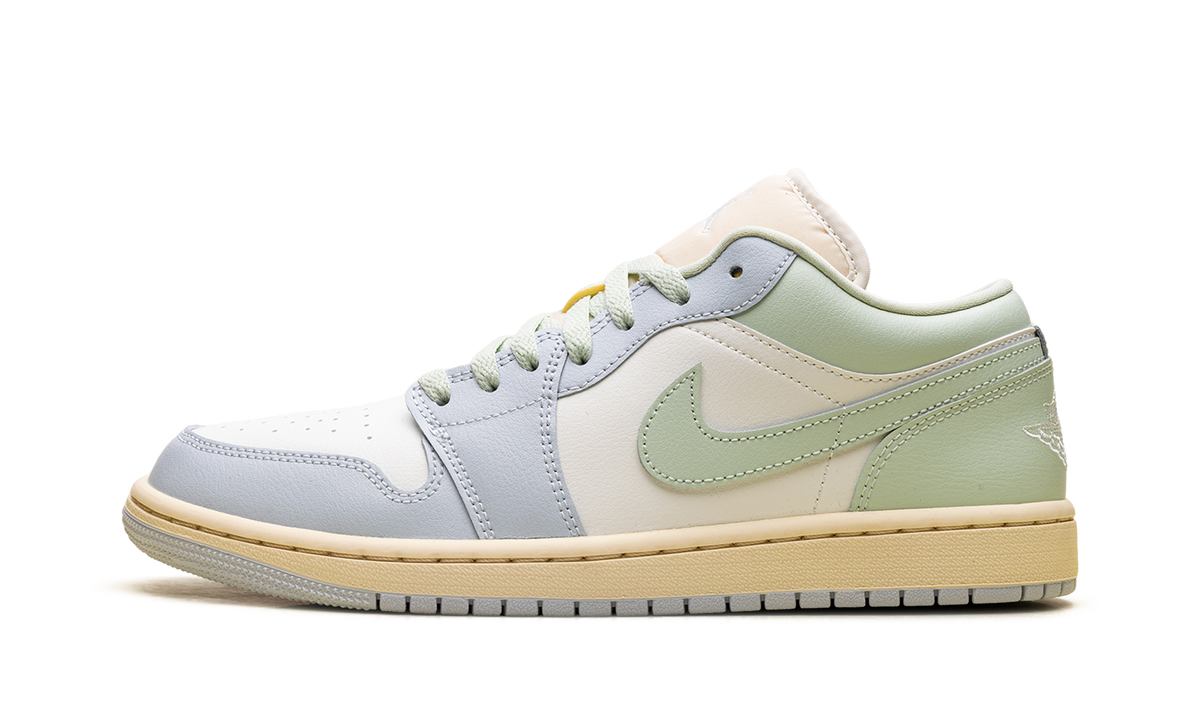 Air Jordan 1 Low WMNS "Sail Jade Aura" DC0774 108