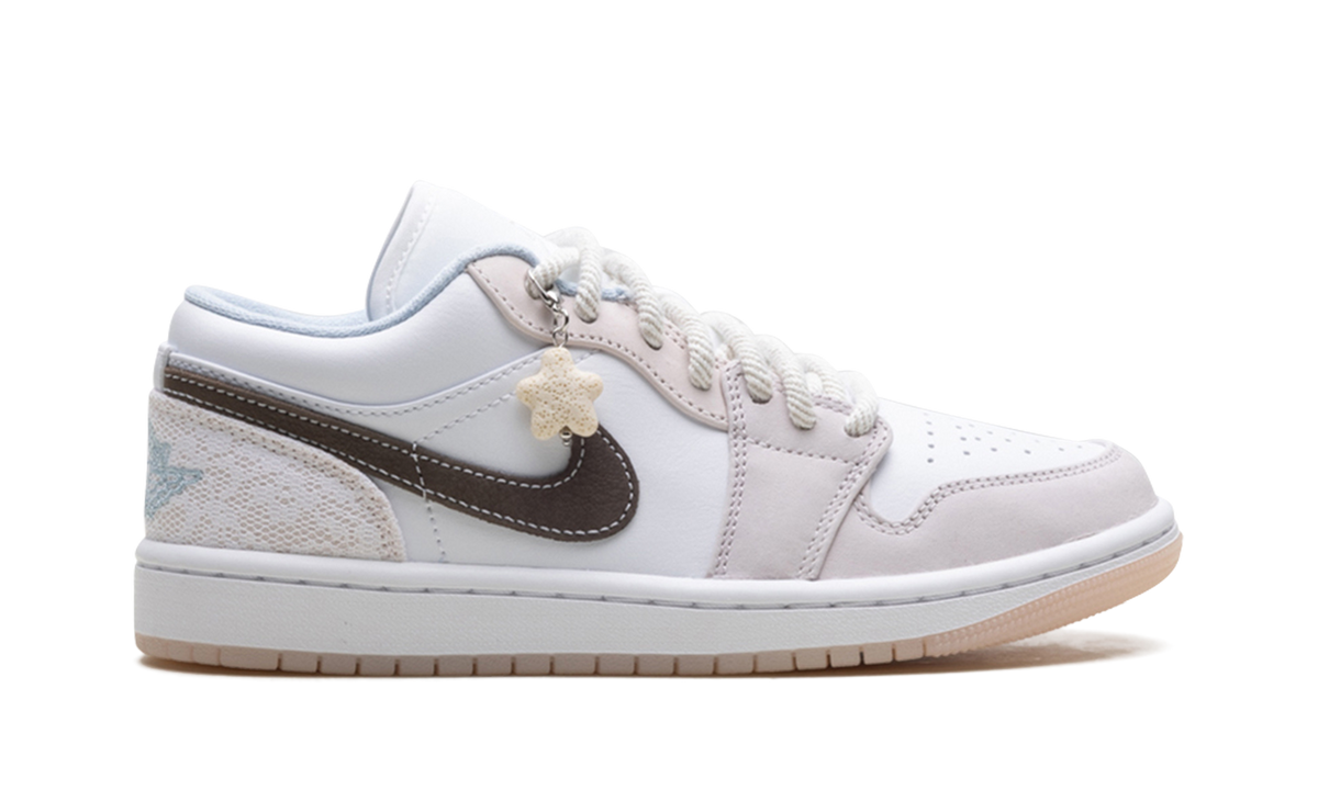 Jordan 1 Low WMNS "Coral" IB8859 101