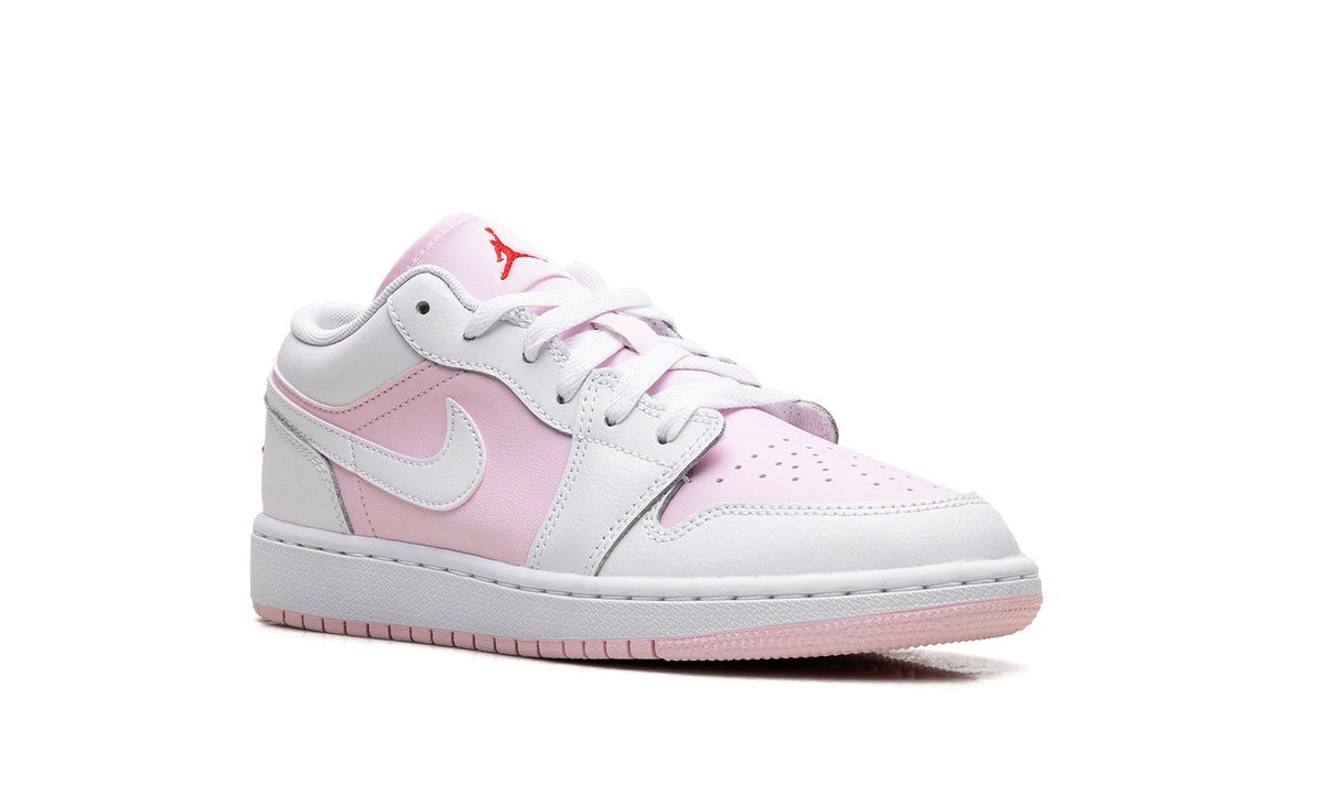 Jordan 1 Low GS "Pink Foam Fire Red White" 553560 608