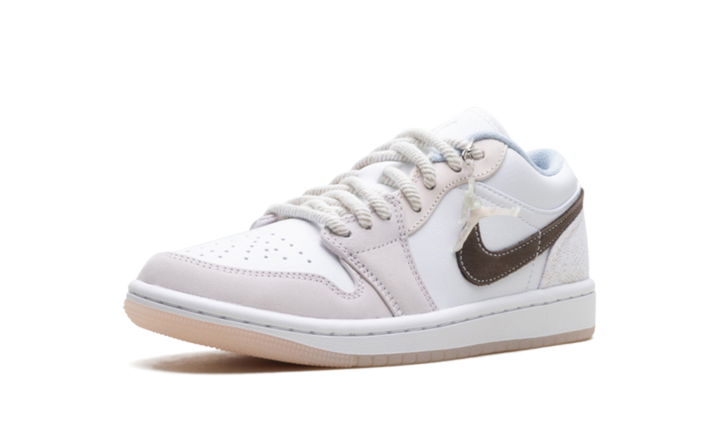 Jordan 1 Low WMNS "Coral" IB8859 101