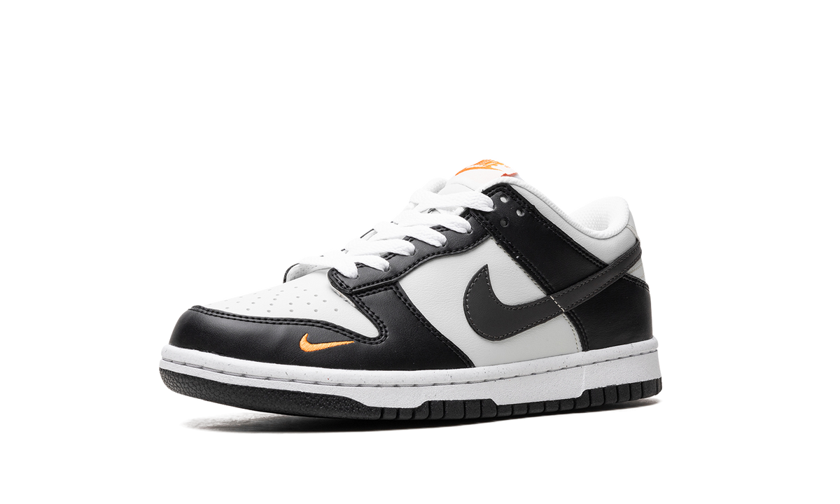 Dunk Low Next Nature GS "Black Bright Mandarin" FN7784 001