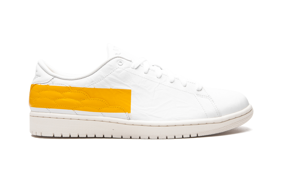 Jordan 1 Low Centre Court "University Gold" DJ2756 102