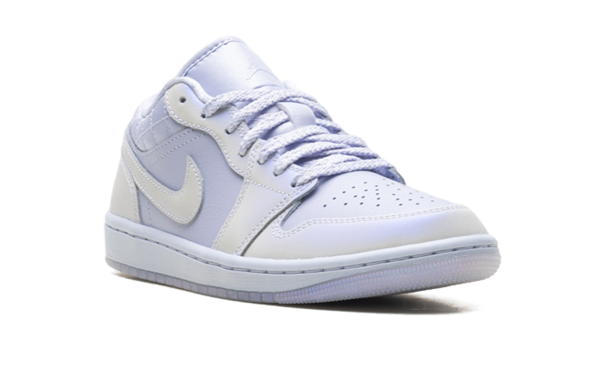 Air Jordan 1 Low SE Wmns "Ghost Pearlized Quilt" IM5129 010