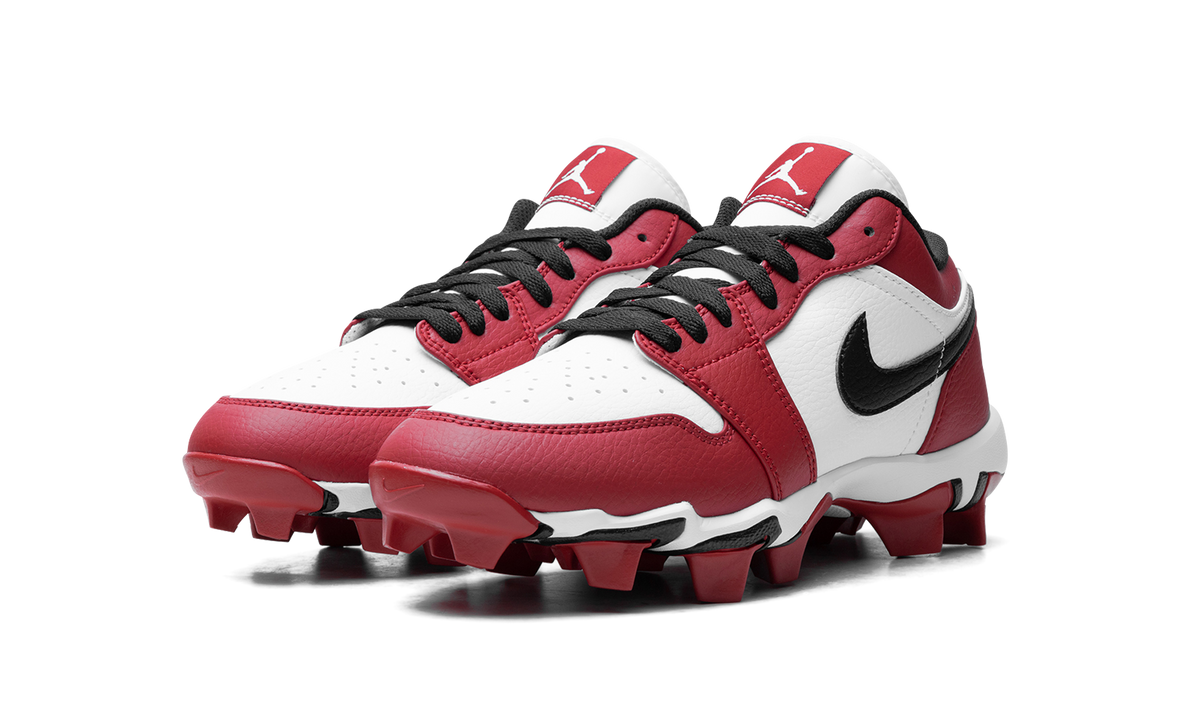 Jordan 1 Low Cleat "Chicago" HF6885 106