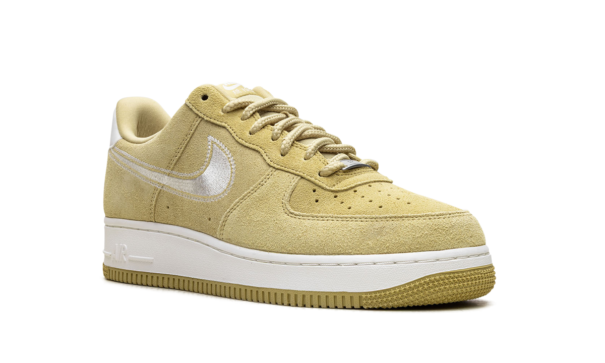 Air Force 1 Low '07 LV8 "Buff Gold Sail Embroidered Swoosh" HJ4465 700
