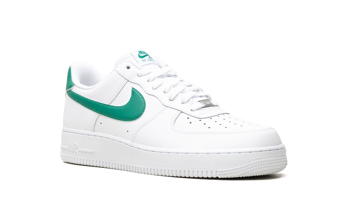 Air Force 1 Low "Malachite" FJ4146 121