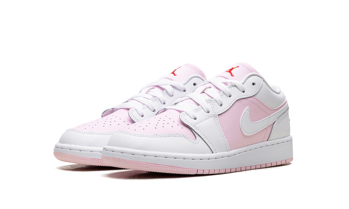 Jordan 1 Low GS "Pink Foam Fire Red White" 553560 608